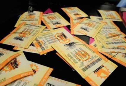 ربحت 105 مليون دولار ولكنها أضاعت التذكرة